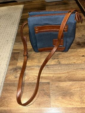 Relic Nautica Blue Canvas Crossbody Bag with Brown Trim Denim
